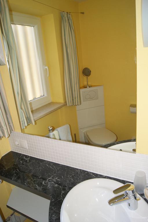 Haus Mirabell Appartement Bad Füssing Kamer foto